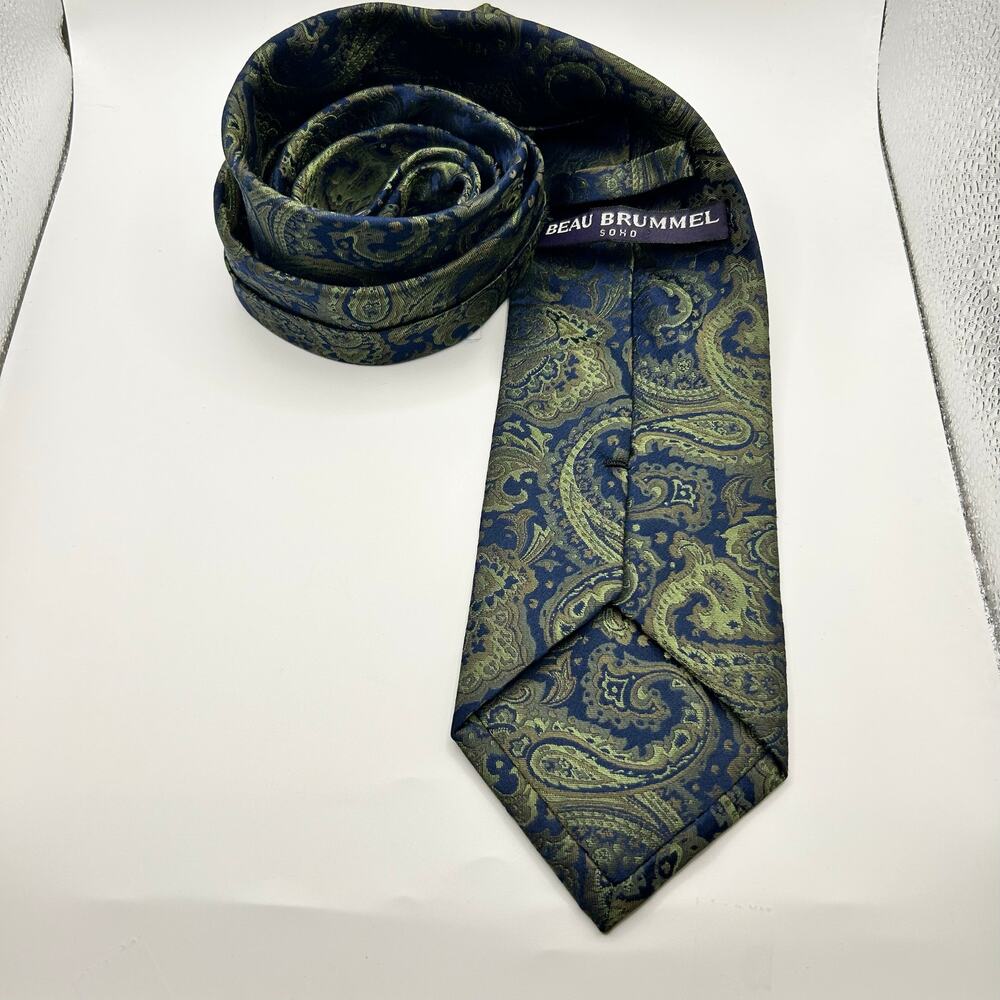 BEAU BRUMMEL SOHO Designer Men’s Tie GREEN/NAVY Paisley 100% Silk 3.5"x 63’